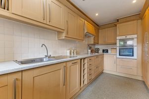 Kitchen- click for photo gallery